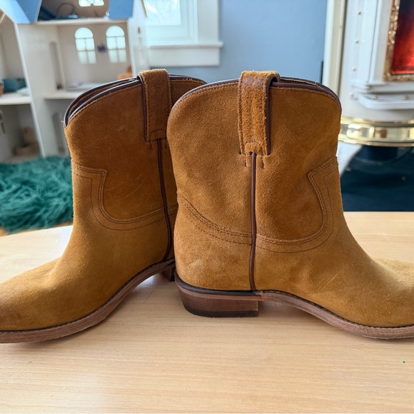 nwot Frye Suede Ankle Bootie never worn 8.5 - Picture 3 of 6